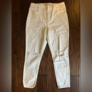 Women’s Abercrombie Super Skinny Ankle White Jeans